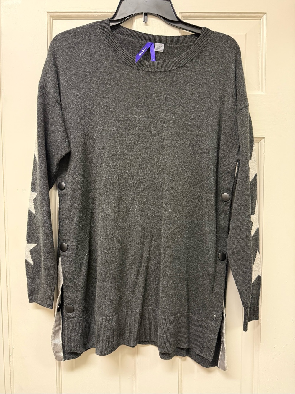 Seraphine Grey Maternity & Nursing Sweater – Size M (Missing Button)
